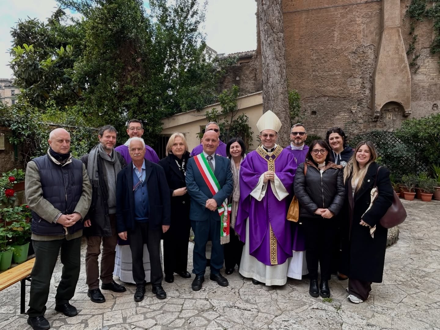 “Fermatevi, siete tutti fratelli”: il richiamo di Mons. Sangalli al Precetto pasquale delle ACLI Roma